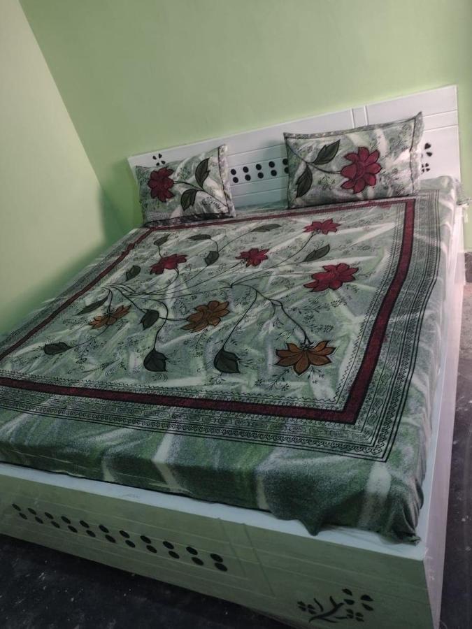 Oyo 83936 Chaudhary Guest House Bulandshahr المظهر الخارجي الصورة